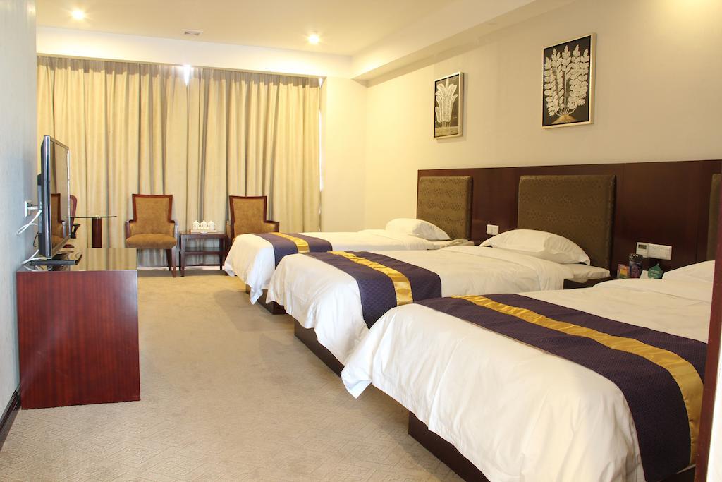 Zhuhai Platinum Holiday Hotel Esterno foto