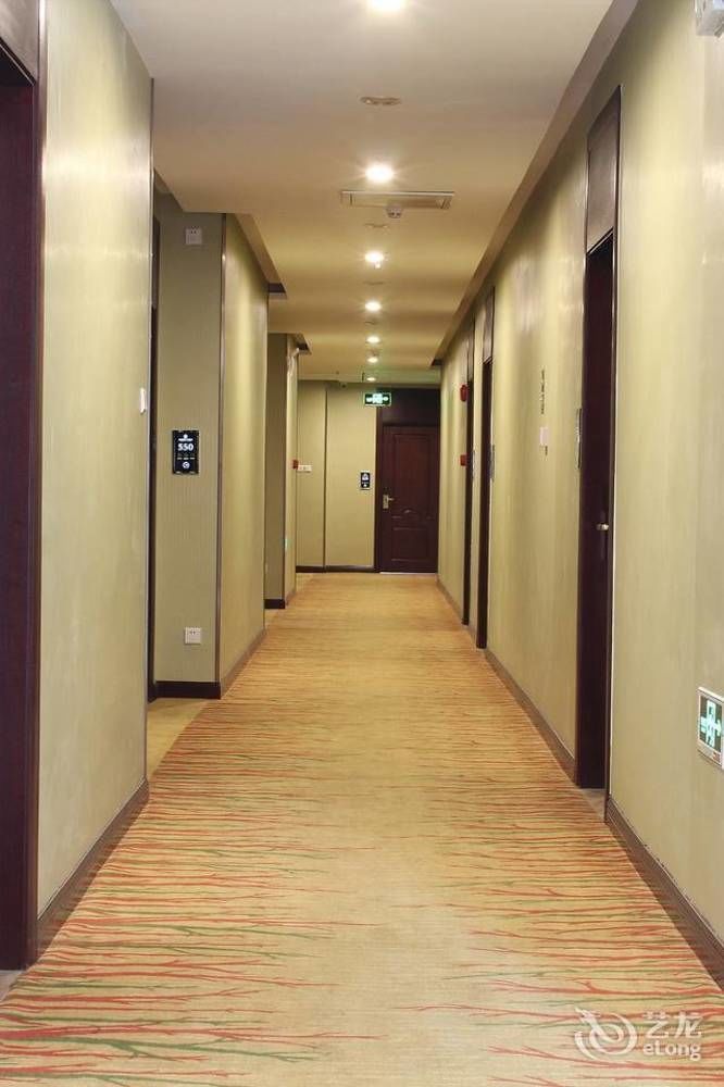 Zhuhai Platinum Holiday Hotel Esterno foto